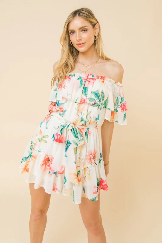 Must-Have Styles TAKE A GLANCE ROMPER