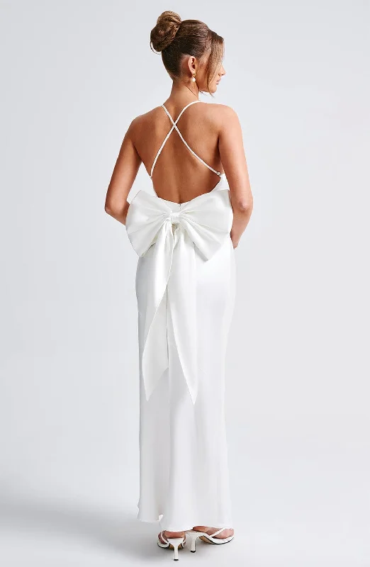 Chic Styles Sarita Maxi Dress - Ivory