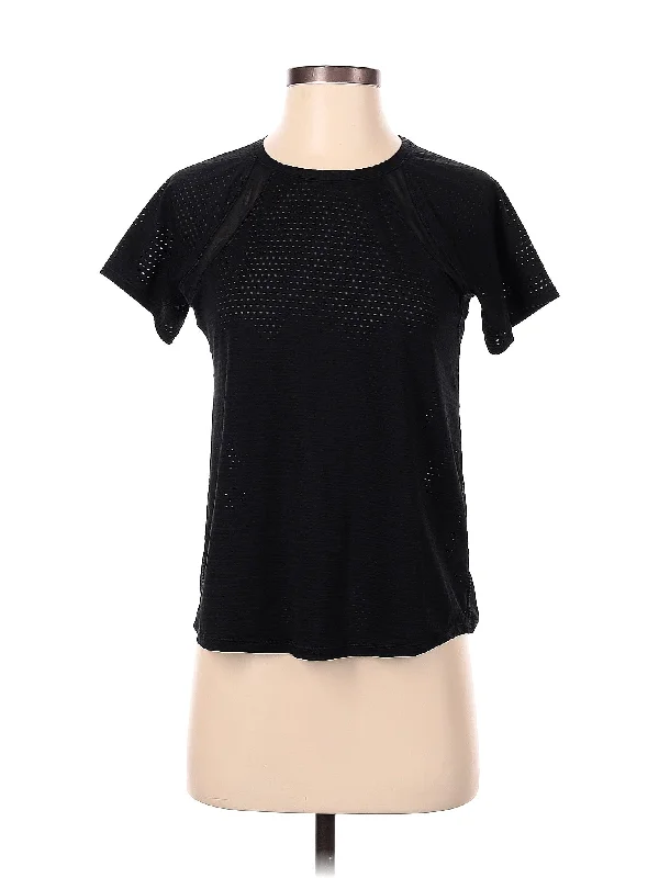 Elegant Simplicity Wardrobe Active T Shirt