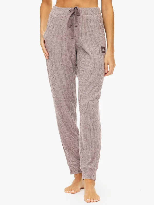 Unique Women's Fashion Pieces Alo Yoga Muse Sweatpant