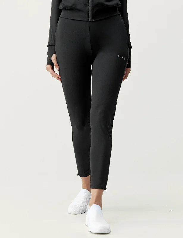 Limited Time Offer Airla Jogger - Black