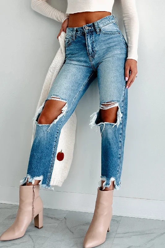 Early Bird Offer Eliana High Rise Distressed Kancan Mom Jeans (Medium)