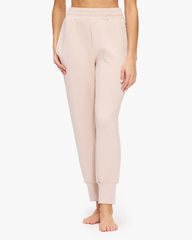 Seasonal Women's Fashion Trends Varley The Slim Cuff Pant 27.5"